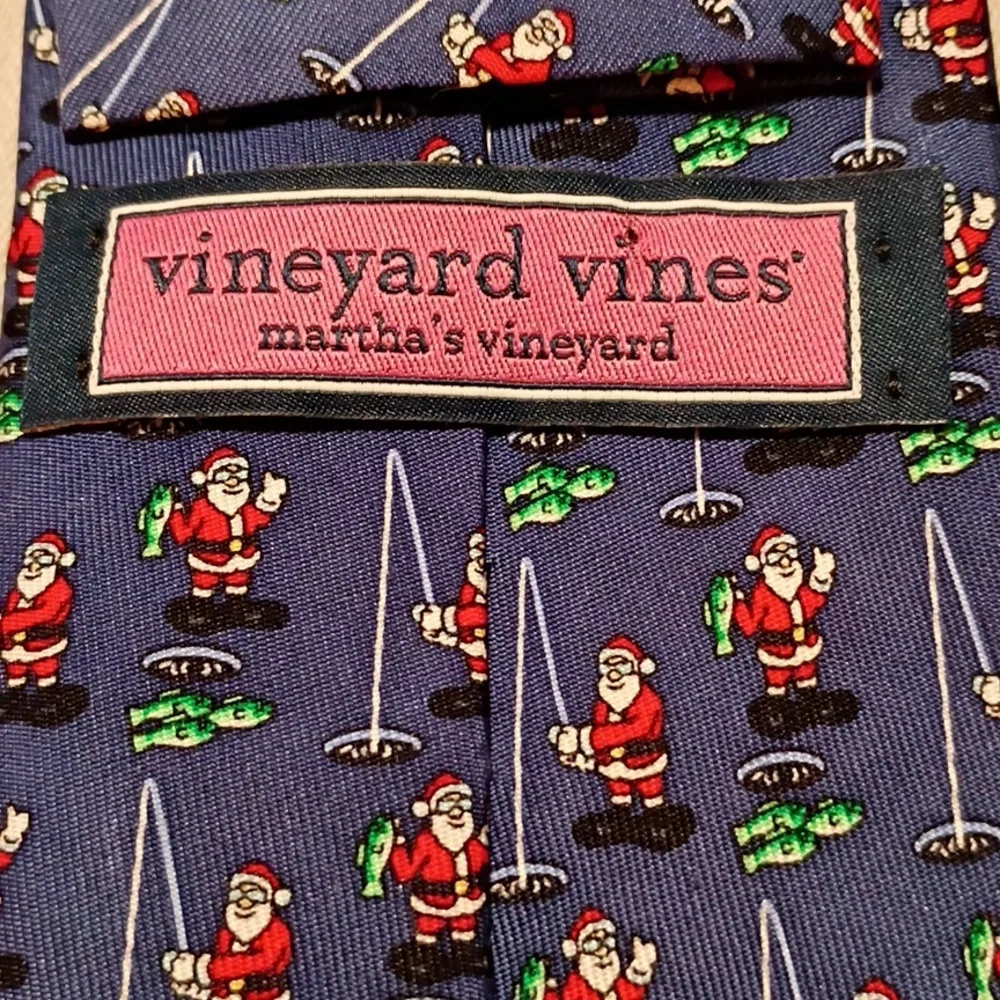 Vineyard Vines Santa Fishing Necktie
